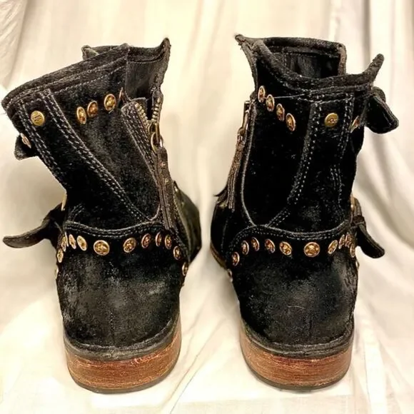 UGG Fabrizia Studded Distressed Black Suede Moto Boots 1003235 Sz 8 - Picture 8 of 13